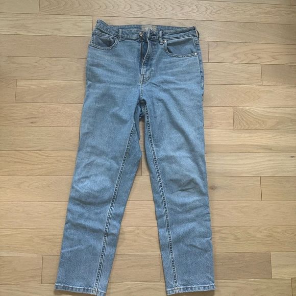 EVERLANE CURVY CHEEKY JEAN. SIZE 28 - Picture 8 of 9